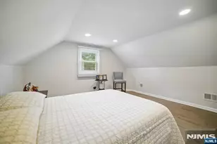 76 Day Ave, Bergenfield, NJ 07621 - Photo 14