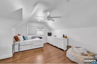 27 Bogle Avenue, North Arlington, NJ 07031 - Photo 24