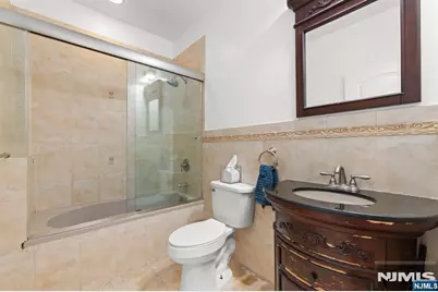 50 Myrtle Avenue A #A, Edgewater, NJ 07020 - Photo 20