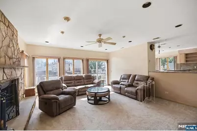 126 Edgewater Road, Cliffside Park, NJ 07010 - Photo 16