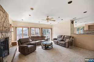 126 Edgewater Rd, Cliffside Park, NJ 07010 - Photo 16