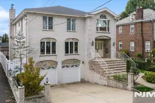 126 Edgewater Rd, Cliffside Park, NJ 07010 - Photo 4