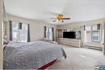 126 Edgewater Road, Cliffside Park, NJ 07010 - Photo 24