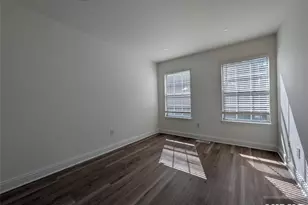 556 Windsor Dr, Palisades Park, NJ 07650 - Photo 12