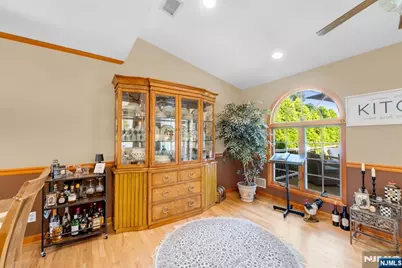 19 Dalton Place, Bergenfield, NJ 07621 - Photo 8