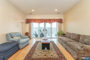 10323 Warrens Way 61, Wanaque, NJ 07465 - Photo 4