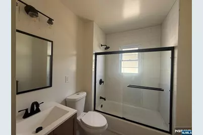 16 Lexington Avenue 2L #2L, Montclair, NJ 07042 - Photo 10