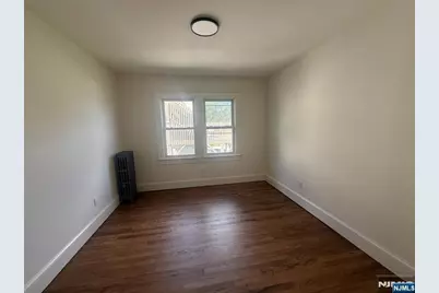 16 Lexington Avenue 2L #2L, Montclair, NJ 07042 - Photo 12