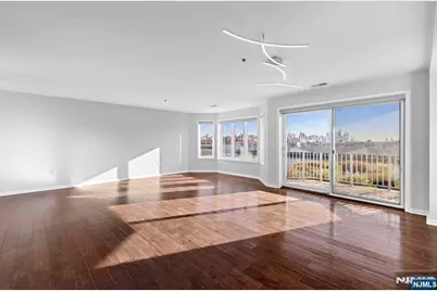 509 Stockton Court, Edgewater, NJ 07020 - Photo 6