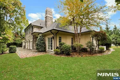 74 Roberts Road, Englewood Cliffs, NJ 07632 - Photo 38
