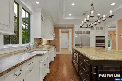 74 Roberts Road, Englewood Cliffs, NJ 07632 - Photo 16