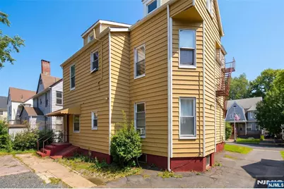 59 E Stockton Place, East Orange, NJ 07017 - Photo 38