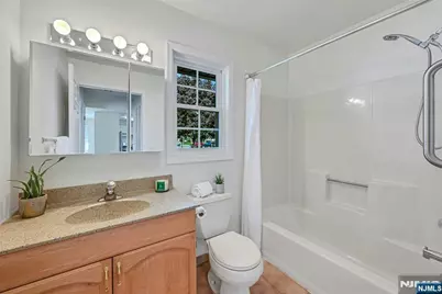 180 S Washington Avenue B1 #B1, Bergenfield, NJ 07621 - Photo 18