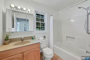 180 S Washington Ave B1, Bergenfield, NJ 07621 - Photo 18