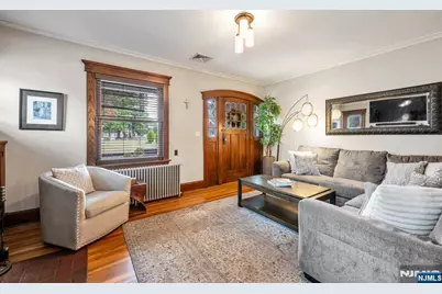 365 Walthery Avenue, Ridgewood, NJ 07450 - Photo 6