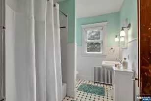 365 Walthery Ave, Ridgewood, NJ 07450 - Photo 18