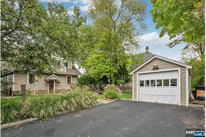365 Walthery Avenue, Ridgewood, NJ 07450 - Photo 38