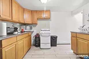 337 Summer Ave, Newark, NJ 07104 - Photo 22