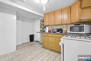 337 Summer Ave, Newark, NJ 07104 - Photo 20