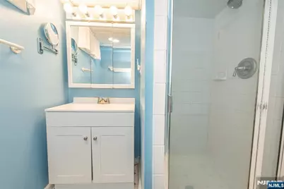 126 Hillman Drive, Elmwood Park, NJ 07407 - Photo 26