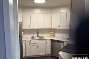 216 Harmon Cove Tower, Secaucus, NJ 07094 - Photo 6
