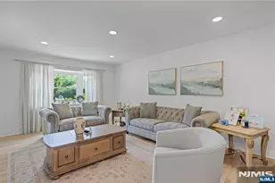 34 Andrew Ave, Oakland, NJ 07436 - Photo 4