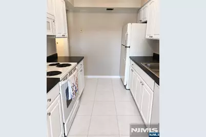 1 Iron Forge Square 20 #20, Pompton Lakes, NJ 07442 - Photo 10