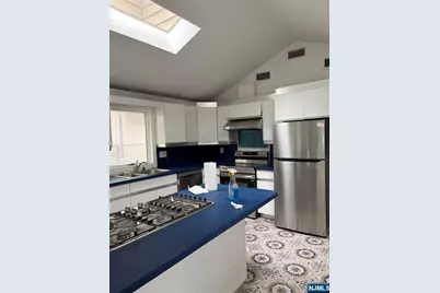 134 Homestead Avenue, Palisades Park, NJ 07650 - Photo 4