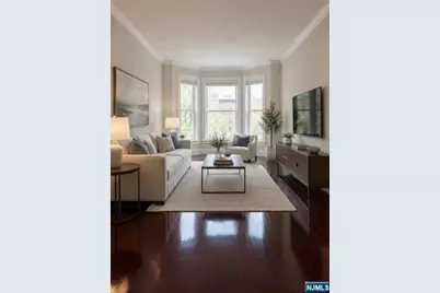 415 Chase Court V415 #V415, Edgewater, NJ 07020 - Photo 4