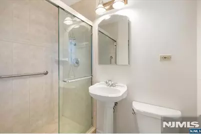 814 Schaefer Avenue, Oradell, NJ 07649 - Photo 20
