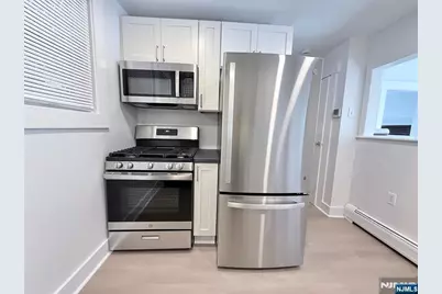 210 S Maple Avenue 1 #1, Ridgewood, NJ 07450 - Photo 6