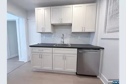 210 S Maple Avenue 1 #1, Ridgewood, NJ 07450 - Photo 4