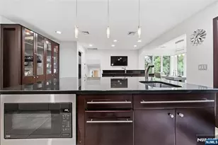 299 Forest Rd, Mahwah, NJ 07430 - Photo 16
