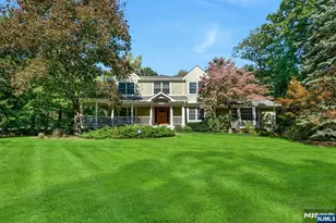 29 Appert Terrace, Mahwah, NJ 07430 - Photo 2