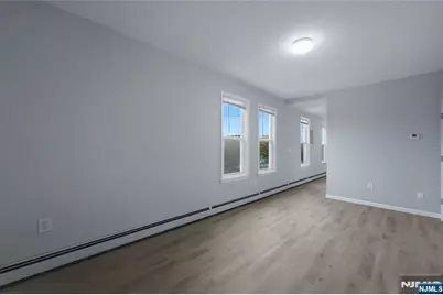 21 Franklin Avenue 2L #2L, Harrison, NJ 07029 - Photo 2