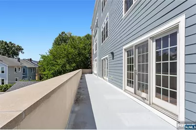 1677 Springfield Avenue 2 #2, Maplewood, NJ 07040 - Photo 18