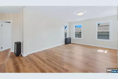35 Rossmore Place 2 #2, Belleville, NJ 07109 - Photo 10