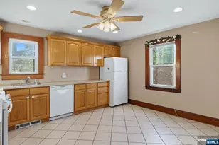 530-532 Broad Street 2, Carlstadt, NJ 07072 - Photo 12