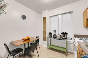 523-525 34th St, Union City, NJ 07087 - Photo 2
