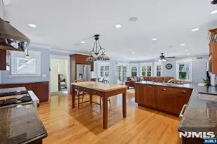 57 Vreeland Ave, Midland Park, NJ 07432 - Photo 10