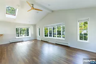 43 Spring Valley Ave, Paramus, NJ 07652 - Photo 8