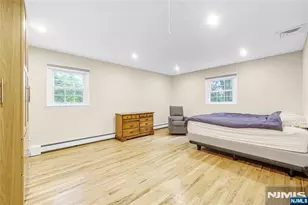 99 Lambert Pl, Paramus, NJ 07652 - Photo 18