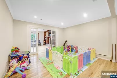 99 Lambert Place, Paramus, NJ 07652 - Photo 6
