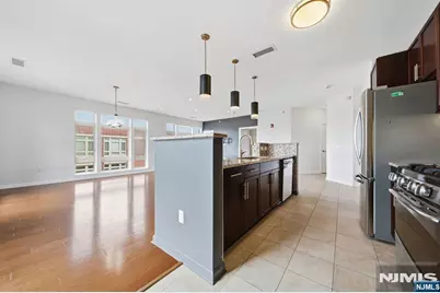 4410 Riverview Avenue 410 #410, Englewood, NJ 07631 - Photo 12