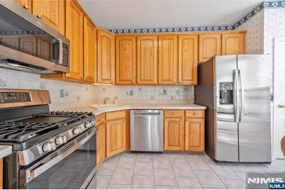 1179 Chedworth Circle, Mahwah, NJ 07430 - Photo 10