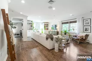 38 Esplanade Dr, Hillsdale, NJ 07642 - Photo 10