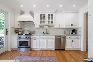 38 Esplanade Dr, Hillsdale, NJ 07642 - Photo 24
