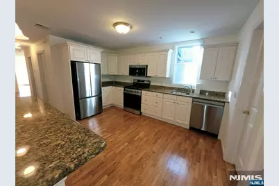 817 Elm Avenue 1 #1, Ridgefield, NJ 07657 - Photo 2
