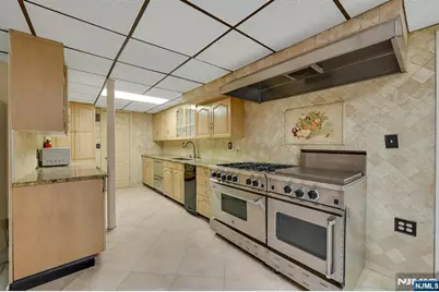 139 Middlesex Avenue, Englewood Cliffs, NJ 07632 - Photo 30