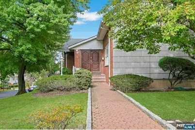 139 Middlesex Avenue, Englewood Cliffs, NJ 07632 - Photo 1